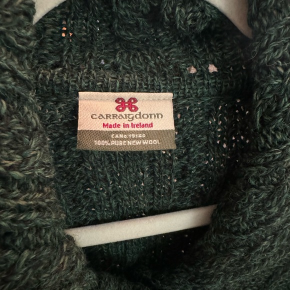 Carraig Donn Sz Med Green Irish Cable Knit 100%  Wool Button Cardigan Sweater - Picture 2 of 7